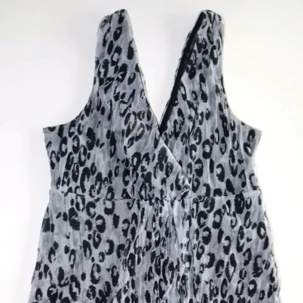 Michael Kors M‎ Gray/Black Animal Print Mesh Top ULTRA CLEAN
